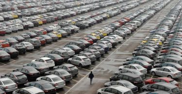 Cidade resolve problema de estacionamento lotado oferecendo corridas Uber grátis aos residentes